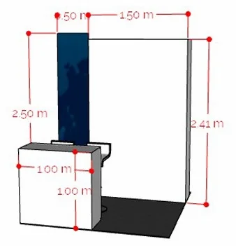 Diagrama del espacio de exhibición Premium: totem retroiluminado de 0,5 × 2,5 m, fondo de 1,5 × 2,5 m, mostrador de 1 × 1 m con locker impreso a full color y 2 sillas de cóctel sobre alfombra de 2 × 2 m